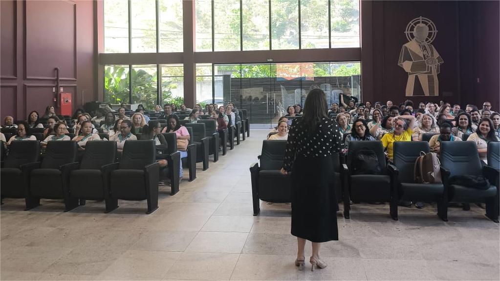 Prefeitura de Viana capacita profissionais de saúde sobre novas estratégias da Atenção Primária