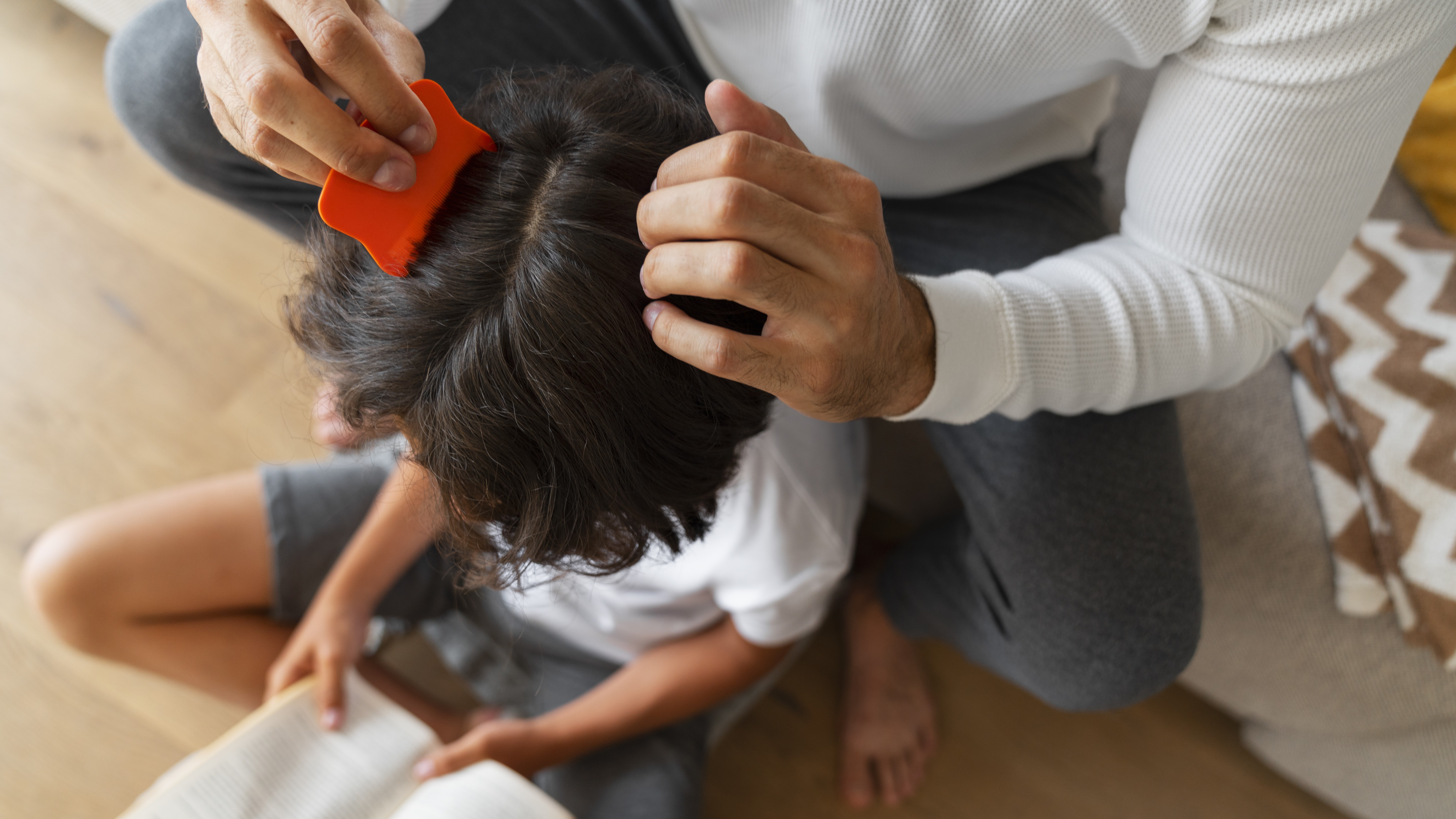 Xô Piolho: escolas de Areinha recebem ação de prevenção à pediculose