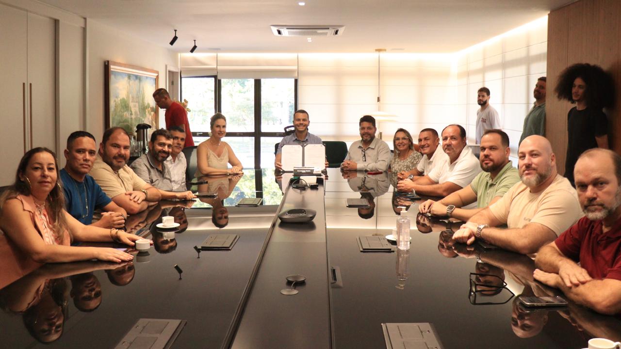 Viana avança com política habitacional voltada à população de baixa renda